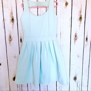 Girl’s skater style dress mint green-blue 10/12